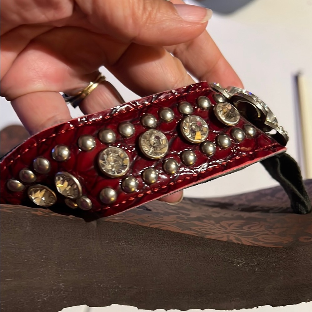 Rustic Cultures studded and embellished Red and Brown flip-flop Sandals 10 - Picture 9 of 12
